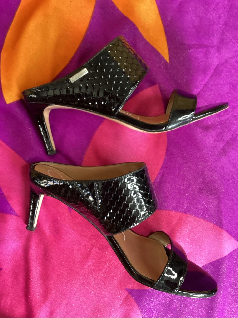 Calvin Klein KcCecily Black Multi Patent Mid-Heel Mule Sandals 8M